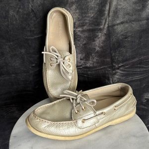 Sperry Top-Sider Woman’s 9 gold leather shoes